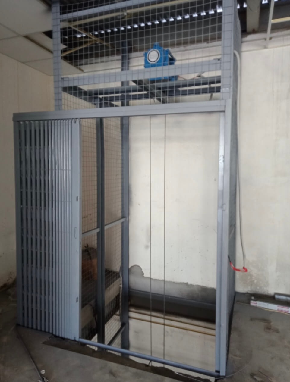 Tời nâng hàng là gì?