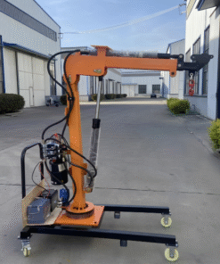 Xe cẩu 2 tấn bán tự hành - xoay 180 độ là phiên bản nâng cấp để đáp ứng khối lượng công việc lớn hơn