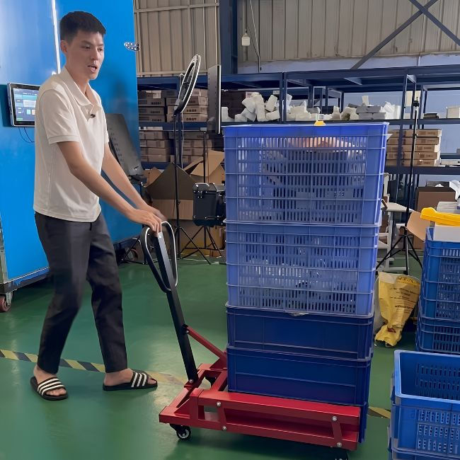 Xe đẩy h&agrave;ng mini ph&ugrave; hợp với kho nhỏ, nhu cầu n&acirc;ng h&agrave;ng ho&aacute; nhẹ