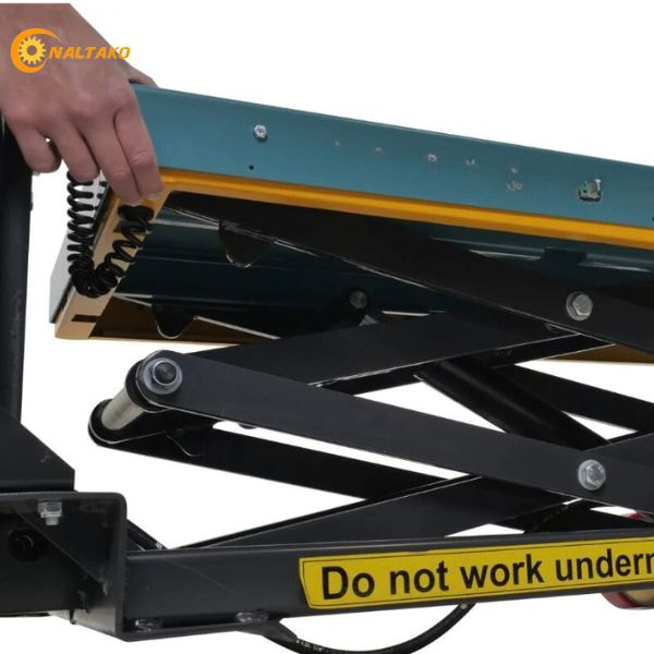 Xe nâng mặt bàn 450kg chạy điện ắc quy 4 Xe nâng mặt bàn 450kg chạy điện ắc quy 4