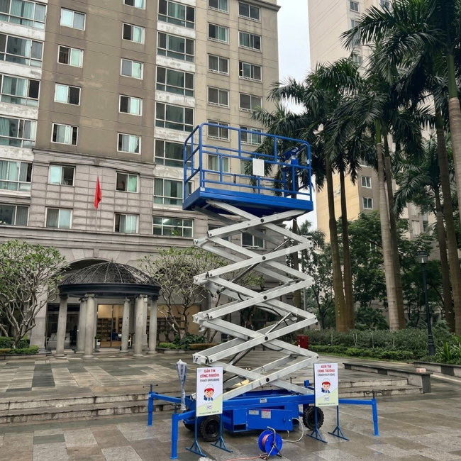 Khả năng di chuyển linh hoạt nhờ hệ thống bánh xe