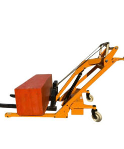 Càng nâng đặc trưng của xe phù hợp với nhiều loại thùng hàng, pallet