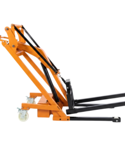Càng nâng đặc trưng của xe phù hợp với nhiều loại thùng hàng, pallet