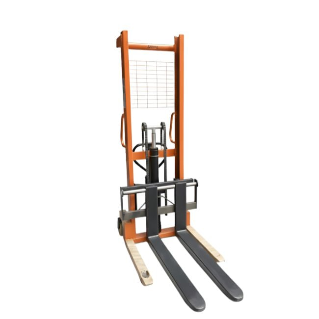 Xe nâng tay cao càng C 2 tấn có hệ thống phanh chân và hệ thống lưới bảo vệ hiện đại