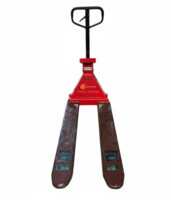 Sử dụng xe nâng tay gắn cân giúp công việc thực hiện nhanh hơn