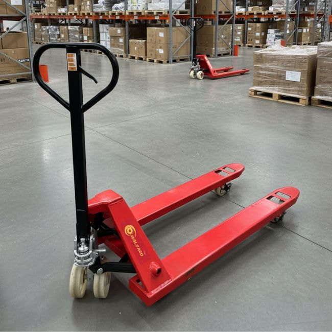 The hydraulic pump system of the pallet truck operates efficiently