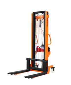 Xe nâng tời điện 2 giúp công việc bốc xếp nhanh chóng, an toàn