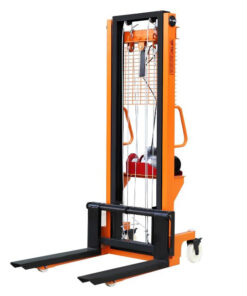 Sử dụng xe trên địa hình bằng phẳng để đảm bảo an toàn cho người và hàng hóa