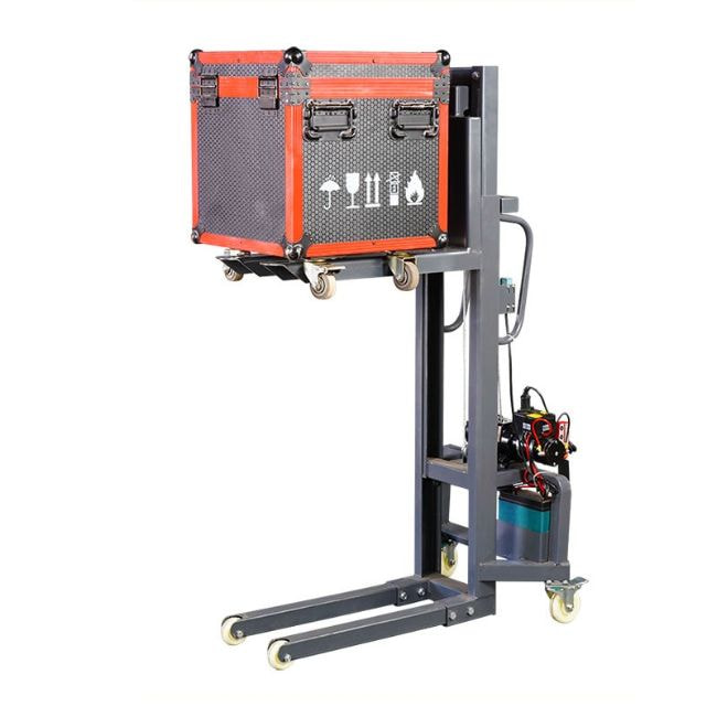 Xe nâng tời điện 1.6m phù hợp đưa hàng lên các thùng xe cao hơn